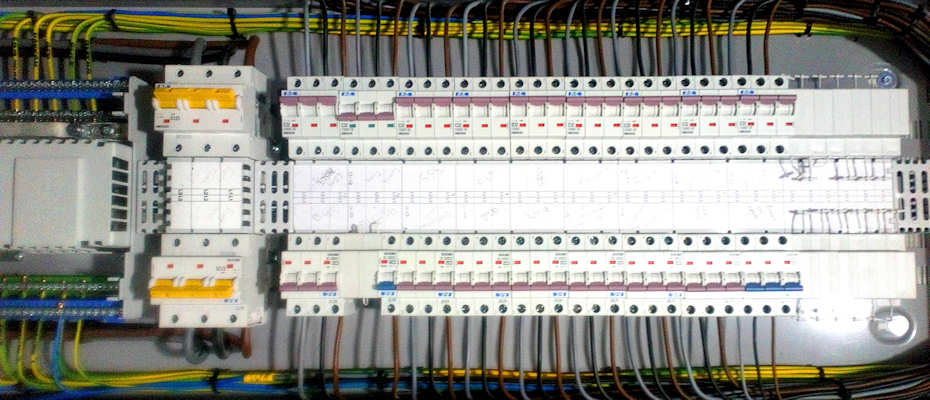 3 Phase Disboard